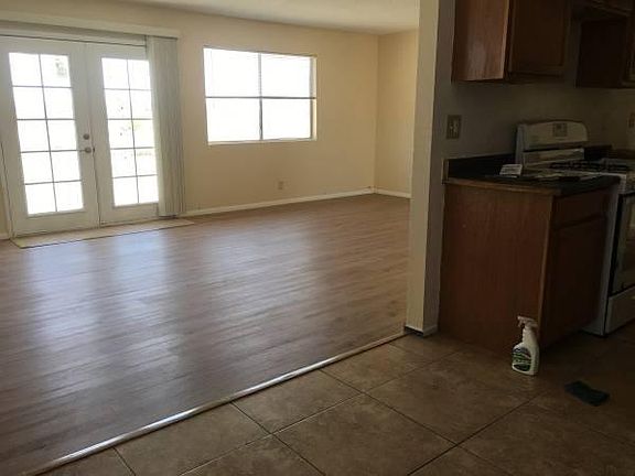 4th image of 15937 Puesta Del Sol Dr