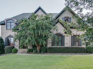 4850 Meadow Park Ln, Suwanee, GA 30024