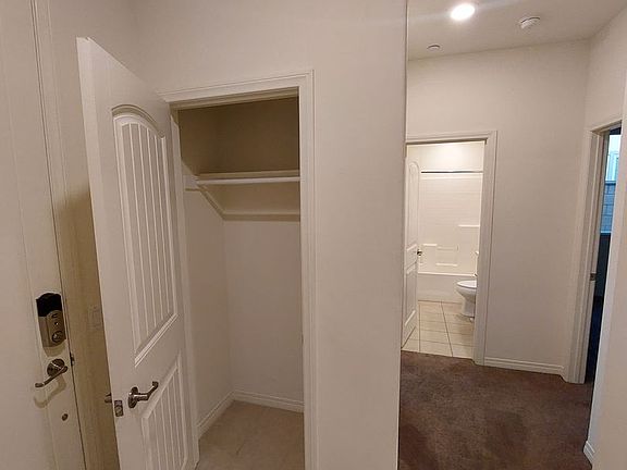 5th image of 13143 Chatham Dr