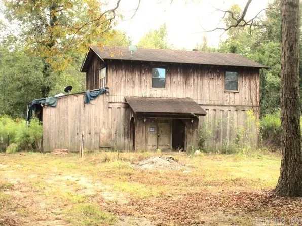 7306 Gibbins Rd, Pine Bluff, AR 71603