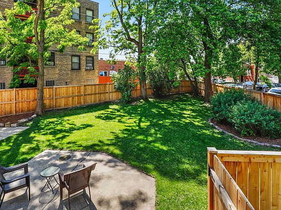 3rd image of 3667 W Belle Plaine Ave