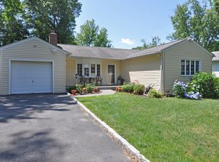 27 Joyce Rd, Hartsdale, NY 10530