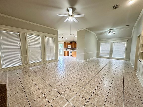 3rd image of 2208 Washburn Way