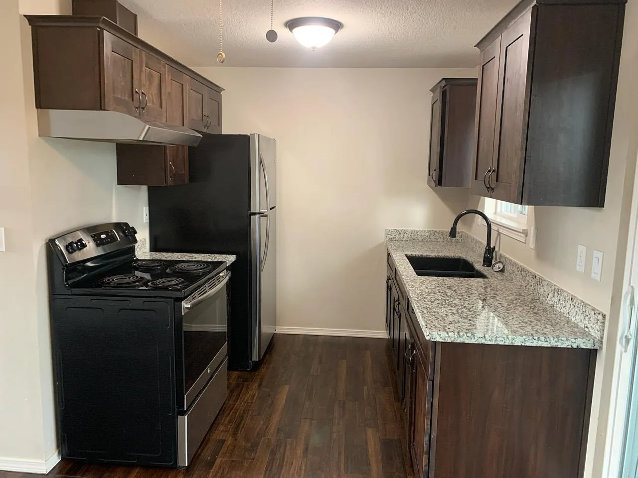 Rosewood Commons — Photo 2