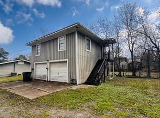 2809 Pearl Ave, Groves, TX 77619