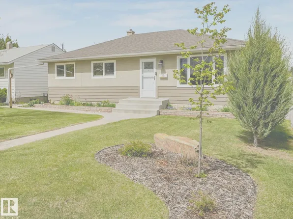 7508 76th Ave NW, Edmonton, AB T6C 0H4