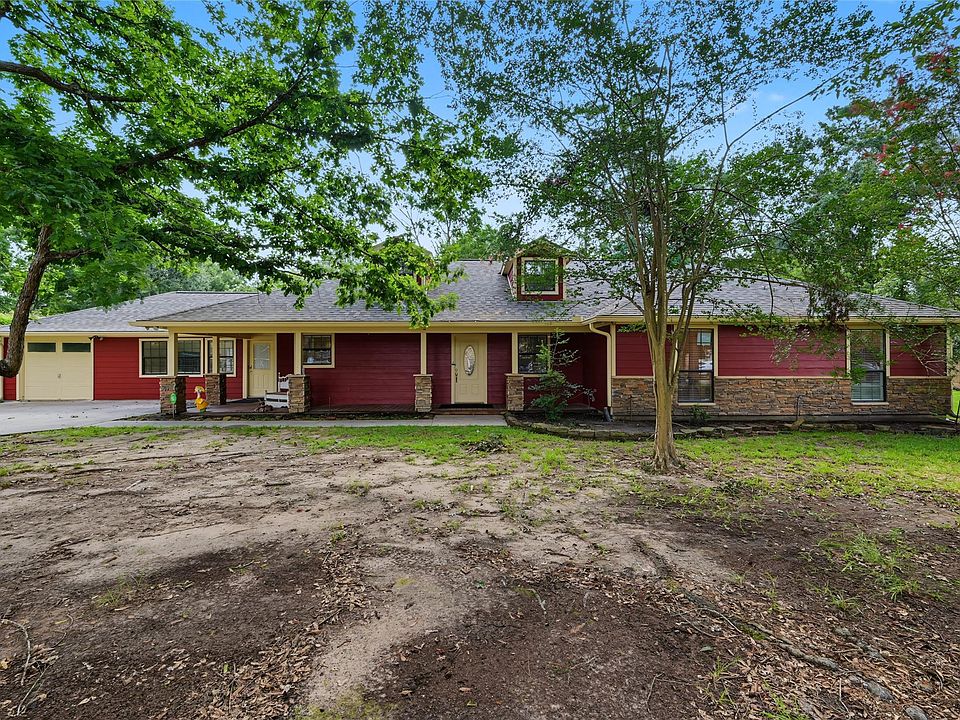 1st image of 10985 Woods Ln