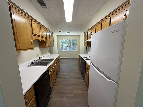 5th image of 150 NE Jamey Ln