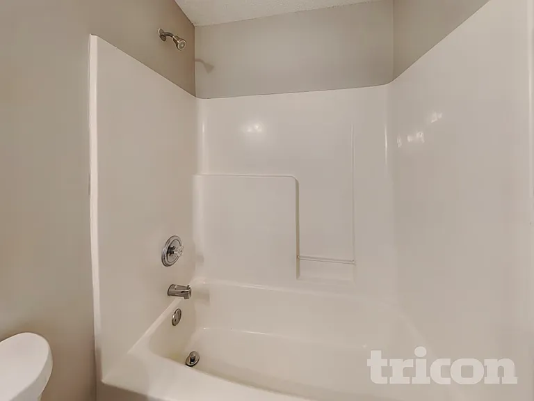 1239 Eagles Pass — Photo 14