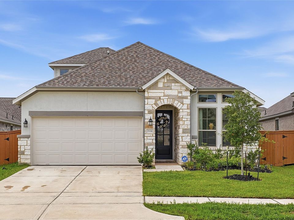 1st image of 7530 Coral Lake Dr