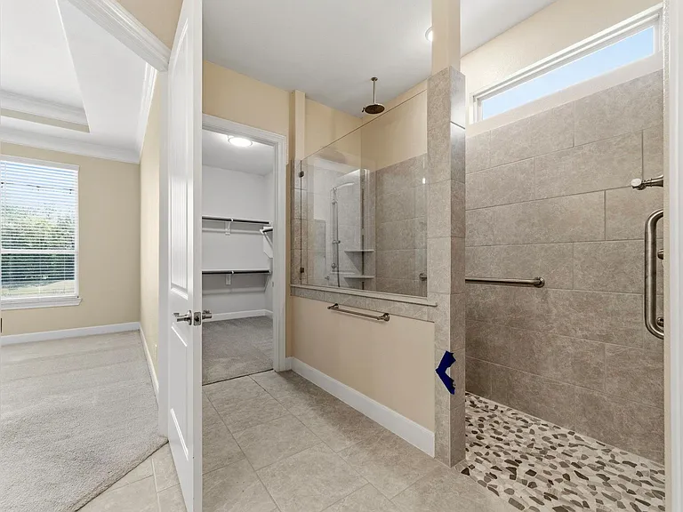 316 Connemara Dr — Photo 19