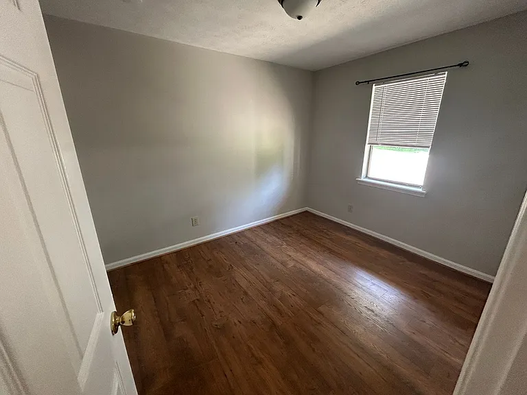 520 Gadsden Rd NW — Photo 3
