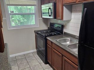 168 Cameron Rd, Saint Louis, MO 63137