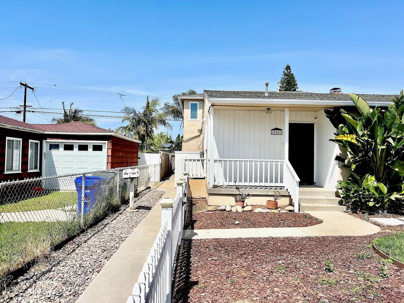 268 Ebony Ave — Photo 2