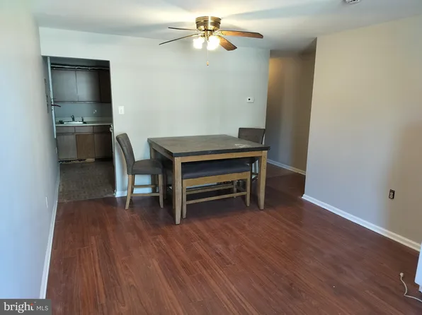 24 N 2nd Ave APT 3, Coatesville, PA 19320