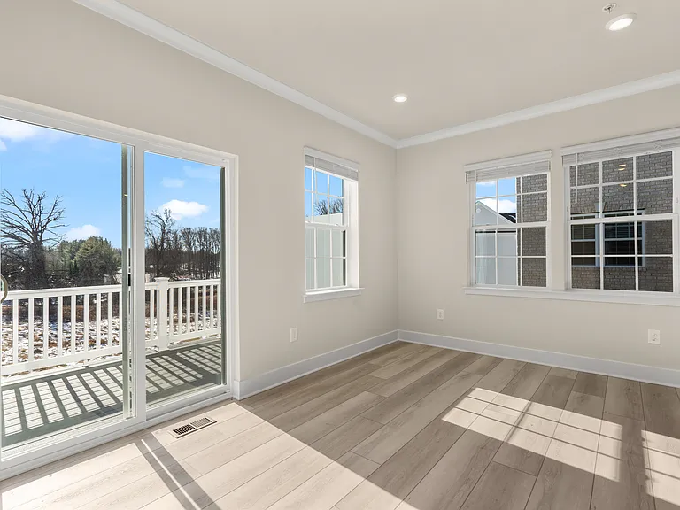 231 Birdie Ct — Photo 17