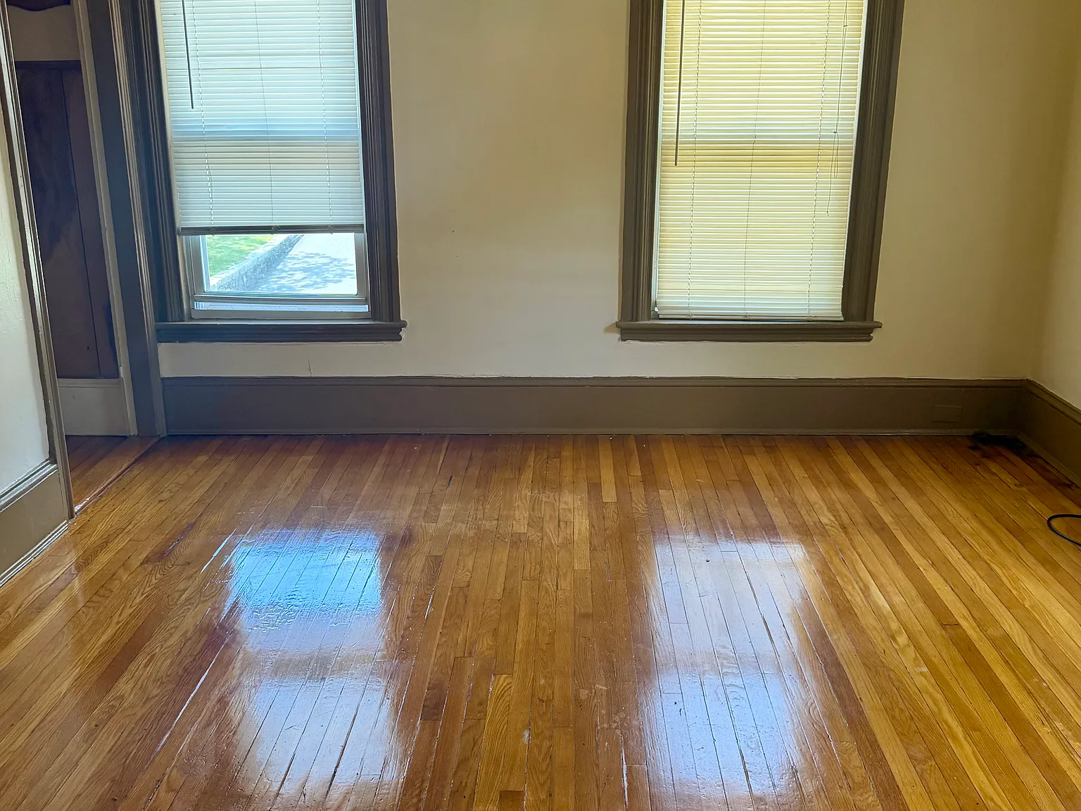 2 bed, 1.5 bath, 900 sqft, $2,350 — Photo 4
