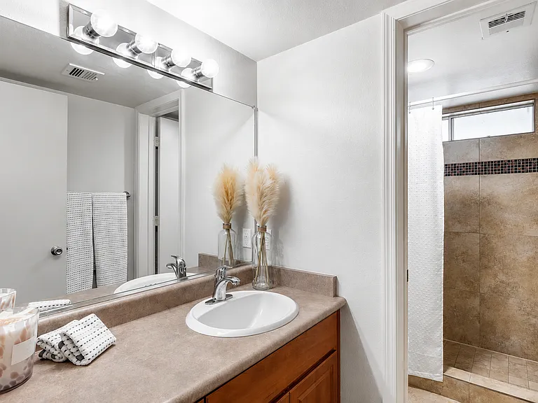 1880 E Morten Ave #121 — Photo 14