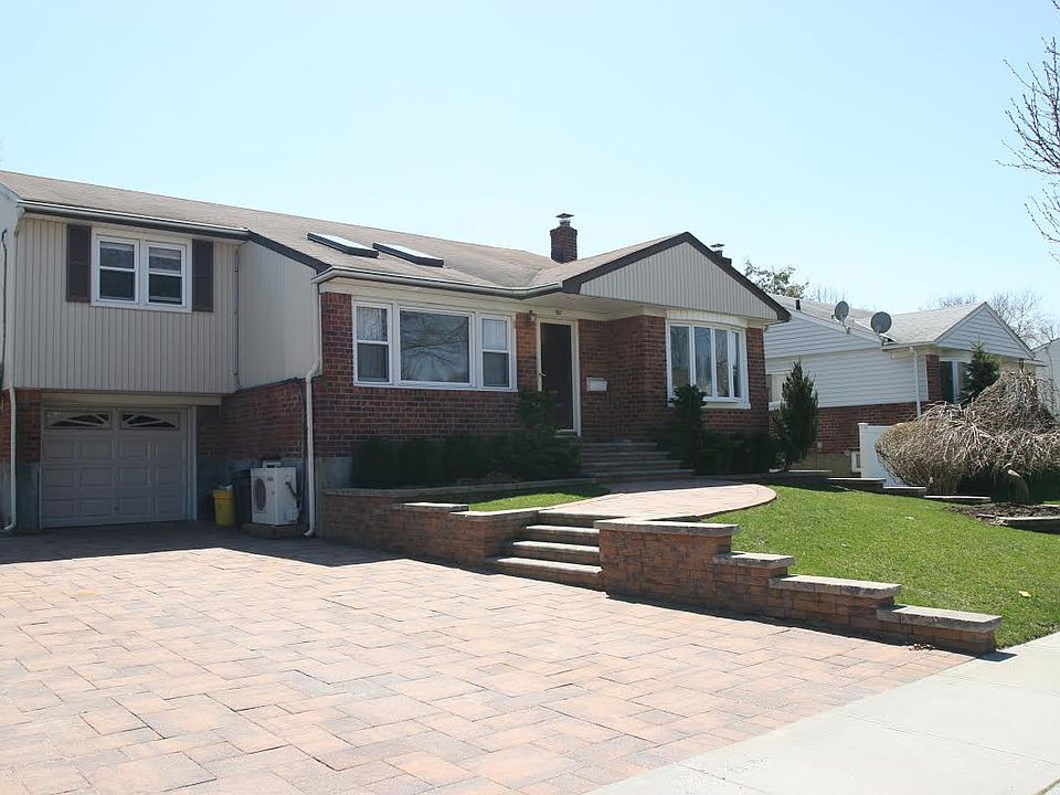 1st image of 90 Hillary Ln
