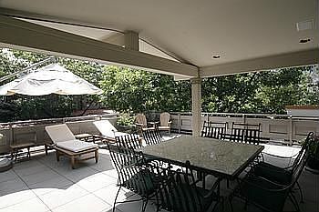 Entertainment/View deck
