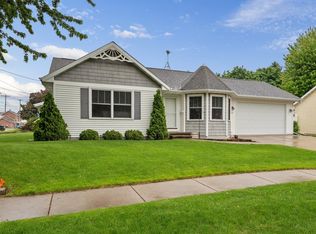 395 Foster St, Oshkosh, WI 54902