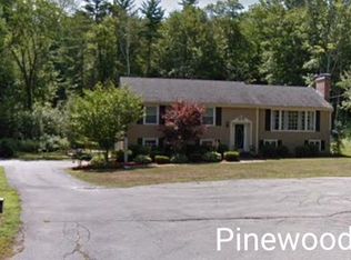 8 Pinewood Ter, Bedford, NH 03110