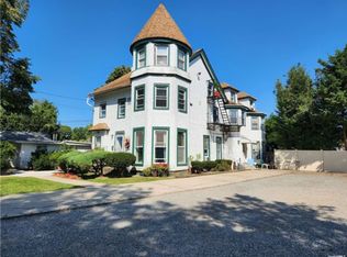 3145 Oceanside Rd, Oceanside, NY 11572