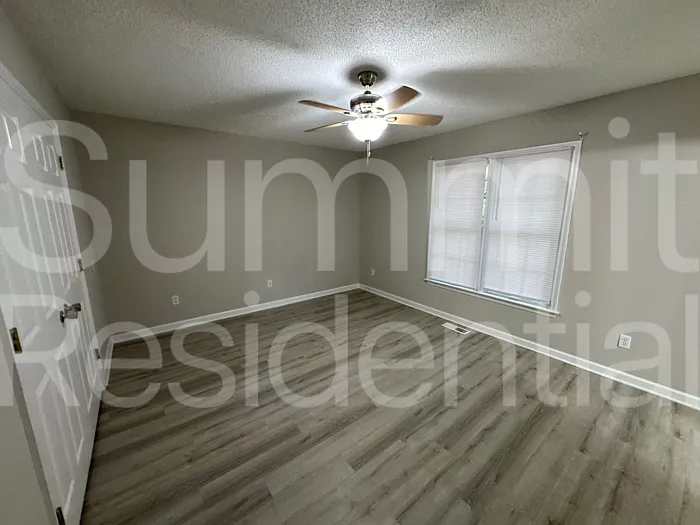 3 bed, 2.0 bath, 1460 sqft, $1,895 — Photo 4