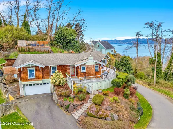 409 2nd St, Astoria, OR 97103