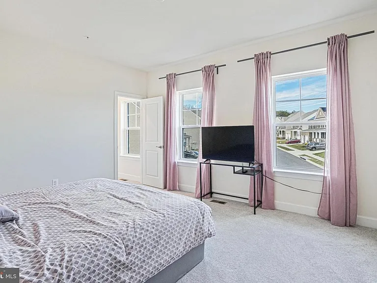 3813 Gentle Breeze Dr — Photo 19