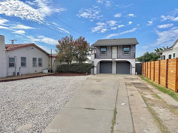 2nd image of 1053 W 15th St