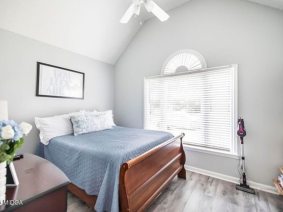 4th image of 306 Ashville Ct