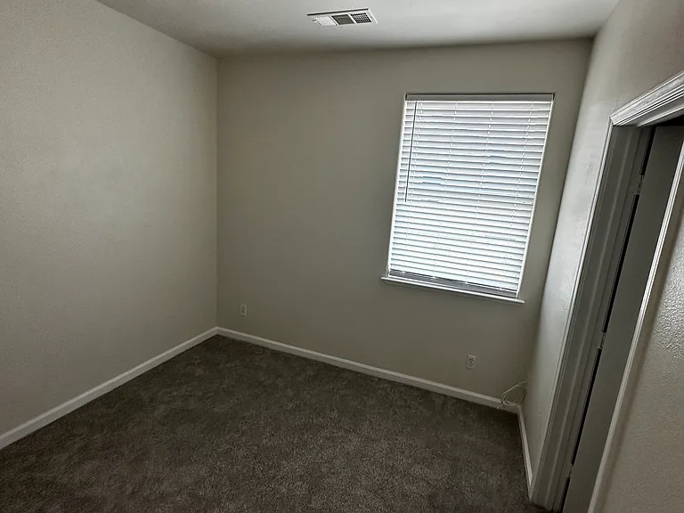 25502 Huntwood Ave — Photo 31