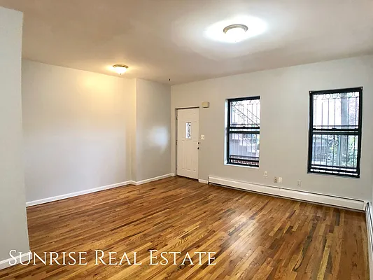 Rented by Sunrise Real Estate | media 49