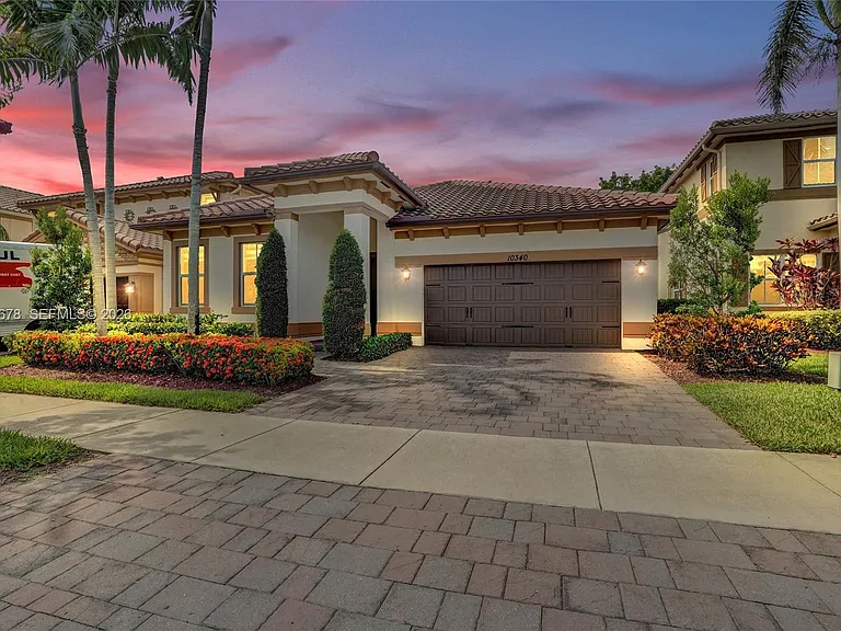 10340 Lake Vista Ct — Photo 2