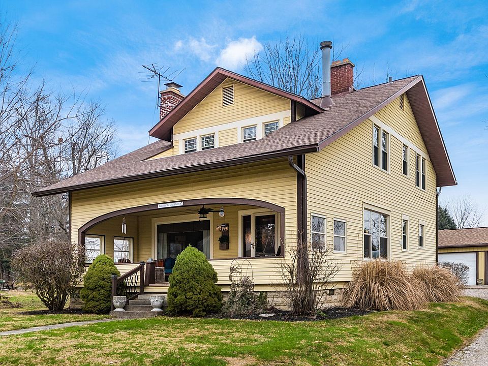 1st image of 40 Park Dr
