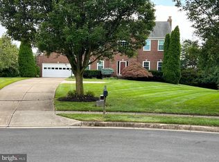 2314 Hurlingham Ln, Reston, VA 20191