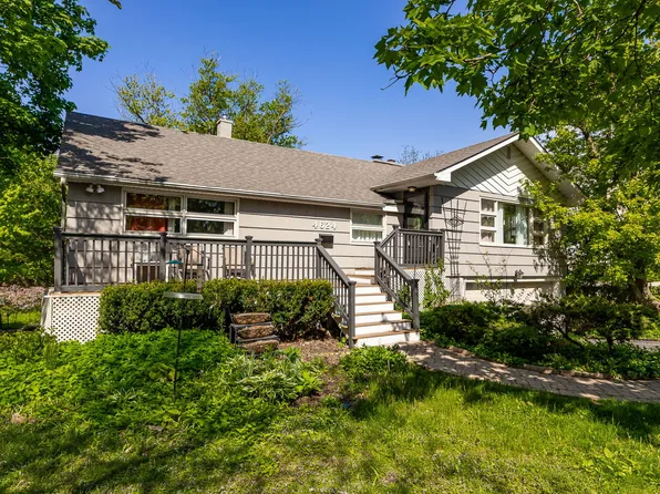 4624 Lee Ave, Downers Grove, IL 60515