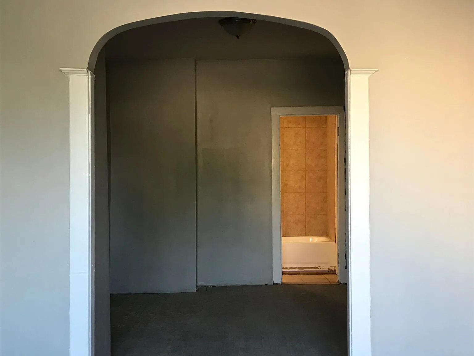 2 bed, $1,400 — Photo 4