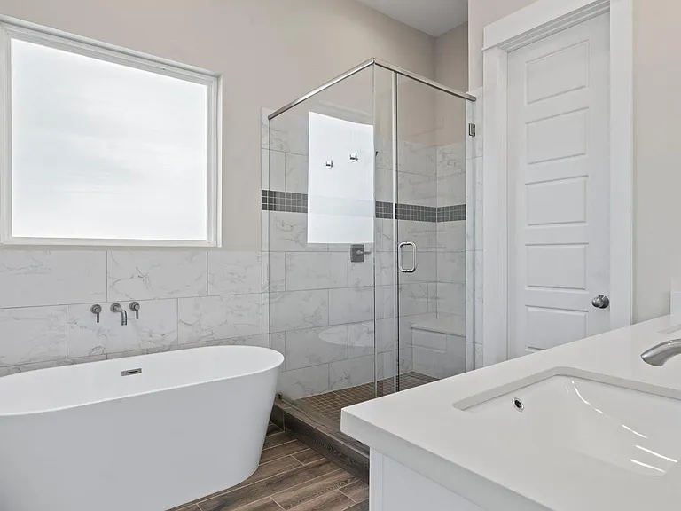 814 Thornton Rd #F — Photo 11