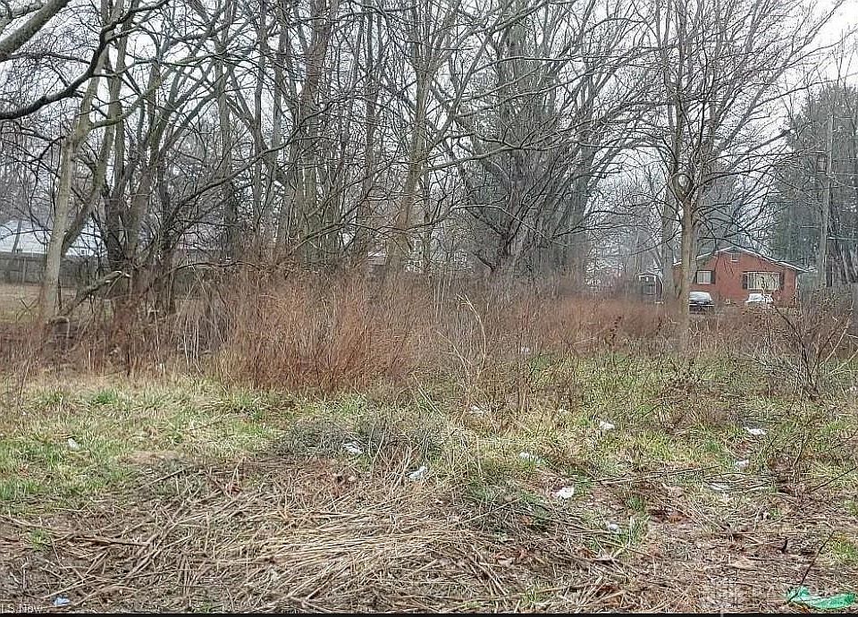2nd image of 420 N 10th St