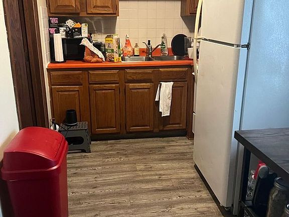 3rd image of 2513 Corona Ave #7