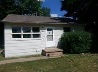 663 Steahlin Ave, Salina, KS 67401