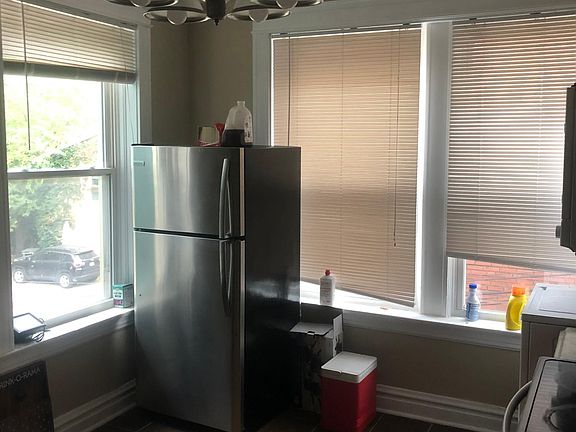2nd image of 5138 Waterman Blvd #2FR
