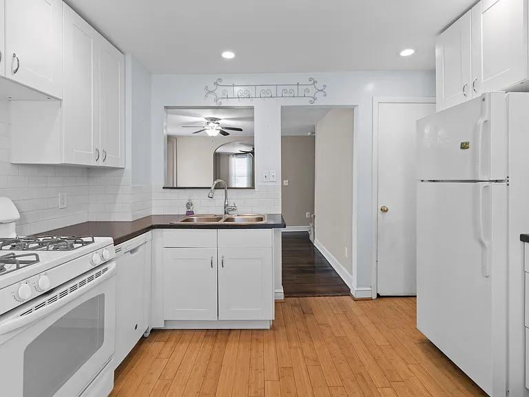 437 Ford St — Photo 12