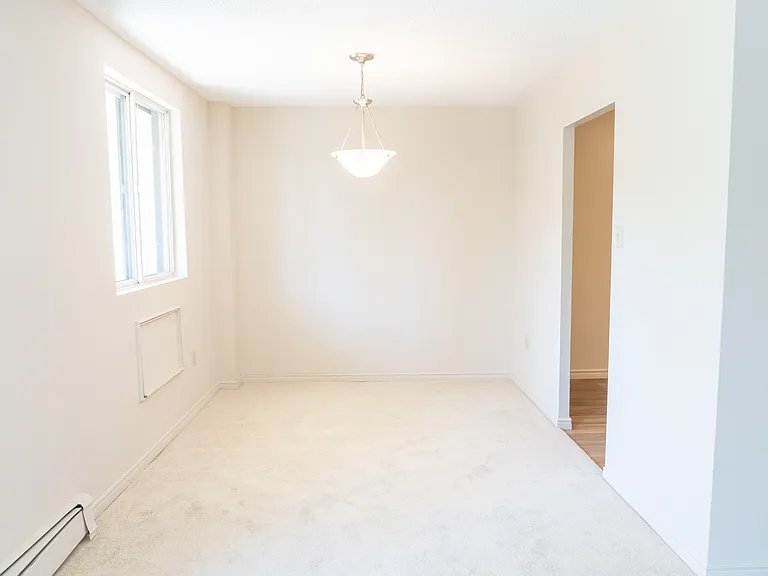 655 Windermere Rd — Photo 33