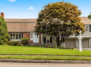 4 Wymon Way, Lynnfield, MA 01940
