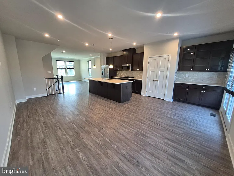 6054 Fallfish Ct — Photo 10