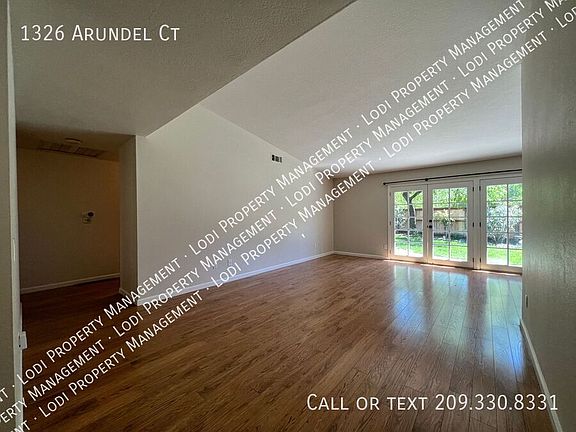 3rd image of 1326 Arundel Ct