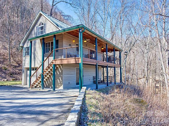 3rd image of 1463 Apple Creek Rd